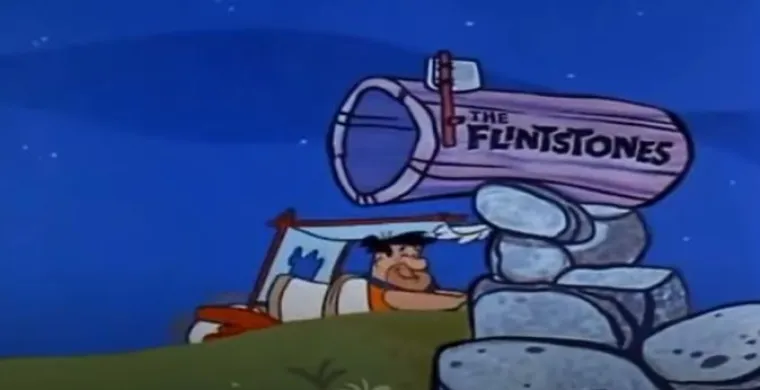 Flin(t)stones:
Iako ste vjerojatno izgovarali ime ove voljene animirane obitelji kao &quot;Flinstones&quot;, pravi naziv ove prapovijesne obitelji je &quot;Flintstones&quot;.Što ima smisla, obzirom na to da je flint na engleskom kremen. 

