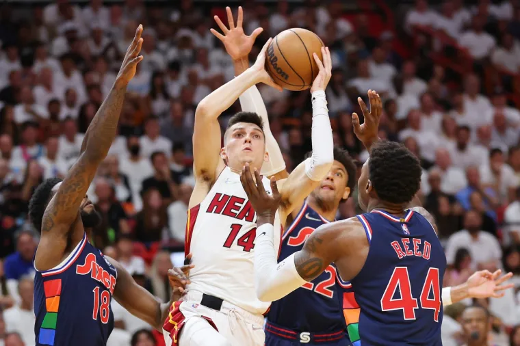 Tyler Herro ubacio 25 poena za Miami, te bio junak pobjede na otvaranju polufinalne serije zapadne konferencije.