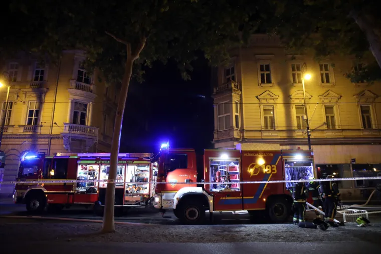 Požar su gasila 22 vatrogasca: Pogledajte strašne prizore iz samog centra Zagreba