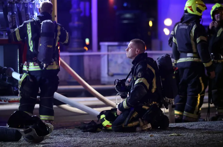 Požar su gasila 22 vatrogasca: Pogledajte strašne prizore iz samog centra Zagreba