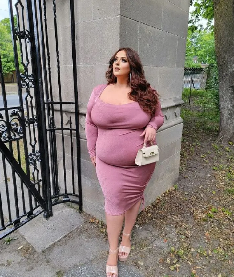 Također je podijelila s pratiteljima: &quot;Nešto što možda ne znate o meni je da imam magisterij. Sjećam se da sam mislila da nisam dovoljno pametna da budem na diplomskom studiju. Čak je zatraženo da se moj istraživački rad koristi kao primjer za sljedeću godinu studenata.&quot;