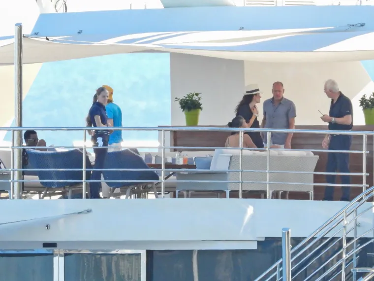 Pogledajte kako iznutra izgleda superjahta na kojoj holivudska krema plovi Jadranom: A kad čujete koliko plaćaju najam...