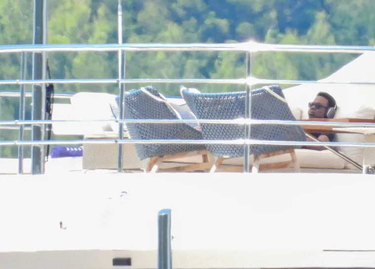 Pogledajte kako iznutra izgleda superjahta na kojoj holivudska krema plovi Jadranom: A kad čujete koliko plaćaju najam...