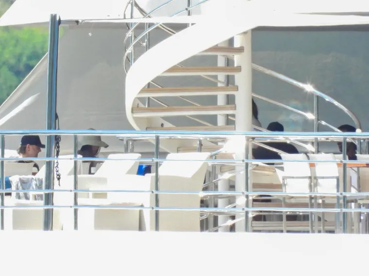 Pogledajte kako iznutra izgleda superjahta na kojoj holivudska krema plovi Jadranom: A kad čujete koliko plaćaju najam...