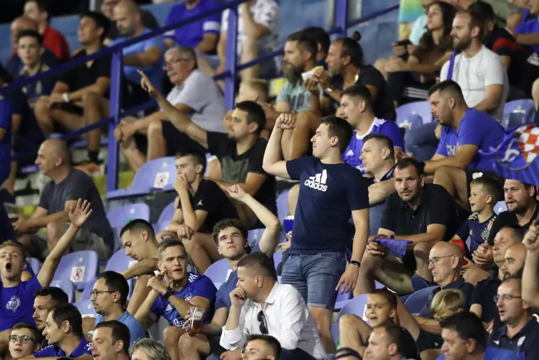 Atmosfera na utakmici Dinamo - Shkupi