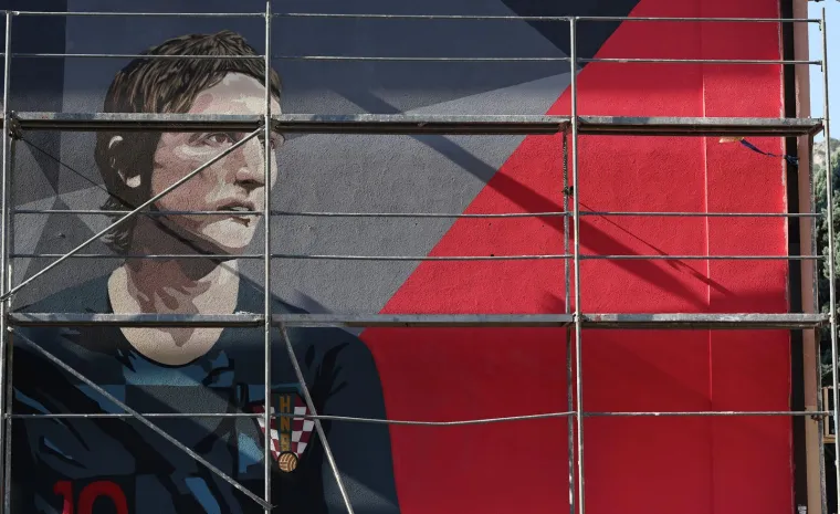 Luka Modrić dobio prekrasan mural. Izradili ga studenti likovnih umjetnosti, a pogledajte u kojem se gradu nalazi