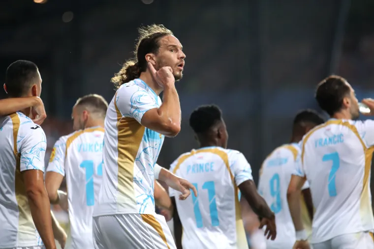 Moussa Wague (900 tisuća eura) - Nakon dosta duge avanture u Francuskoj odlučio se vratiti u hrvatski nogomet. Klub kojeg je tad napustio u HNL-u je danas pao toliko nisko da ga vi&scaron;e nema ni na radaru, riječ je naravno o NK Zagrebu koji ima jedan naslov prvaka Hrvatske u svojoj vitrini.