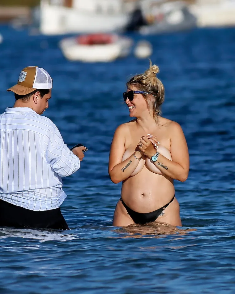 Već smo zaboravili kako joj izgleda guza od silnih slika grudi. Wanda podsjetila fanove na to kakvu brutalnu stražnjicu ima