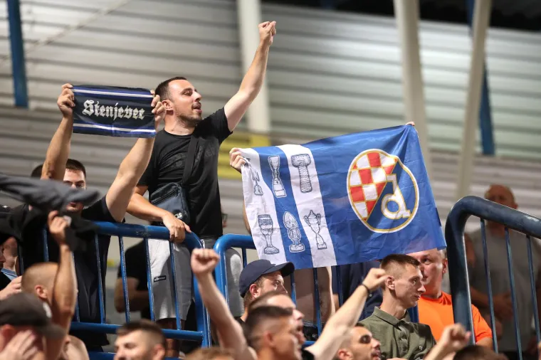 Jeziva slika snimljena na utakmici Dinama. Pogledajte s kakvom je zastrašujućom maskom došao BBB-ovac