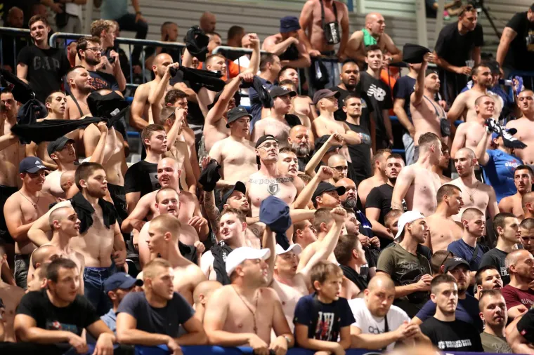 Jeziva slika snimljena na utakmici Dinama. Pogledajte s kakvom je zastrašujućom maskom došao BBB-ovac