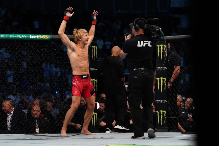 U spektakularnoj večeri UFC-a vidjeli smo sve: Paddy slavio, twerkao pa poslao krasnu poruku, borba večeri završila šokantno