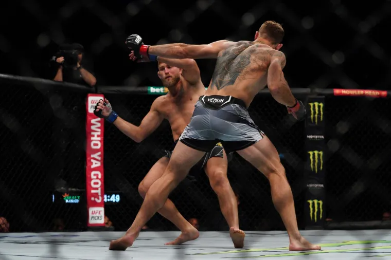 U spektakularnoj večeri UFC-a vidjeli smo sve: Paddy slavio, twerkao pa poslao krasnu poruku, borba večeri završila šokantno