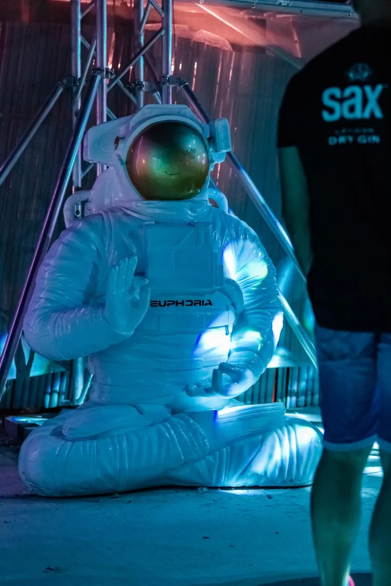 Ove ljepotice sa Zrća totalno su hot: Pogledajte sve tajne koje krije jedna vrela noć na partiju