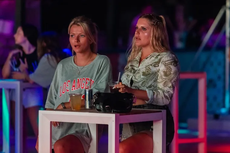 Ove ljepotice sa Zrća totalno su hot: Pogledajte sve tajne koje krije jedna vrela noć na partiju