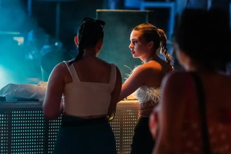 Ove ljepotice sa Zrća totalno su hot: Pogledajte sve tajne koje krije jedna vrela noć na partiju