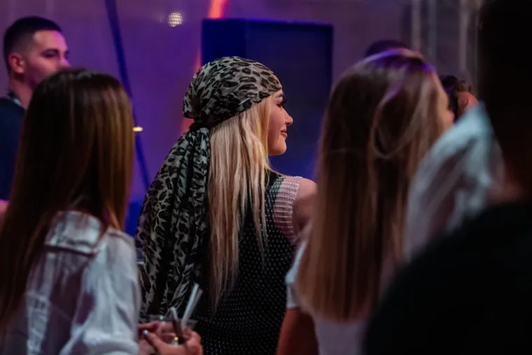 Ove ljepotice sa Zrća totalno su hot: Pogledajte sve tajne koje krije jedna vrela noć na partiju