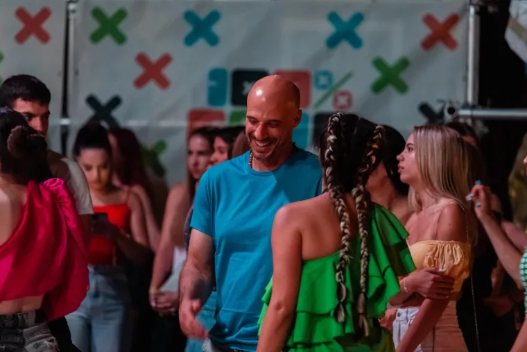 Ove ljepotice sa Zrća totalno su hot: Pogledajte sve tajne koje krije jedna vrela noć na partiju