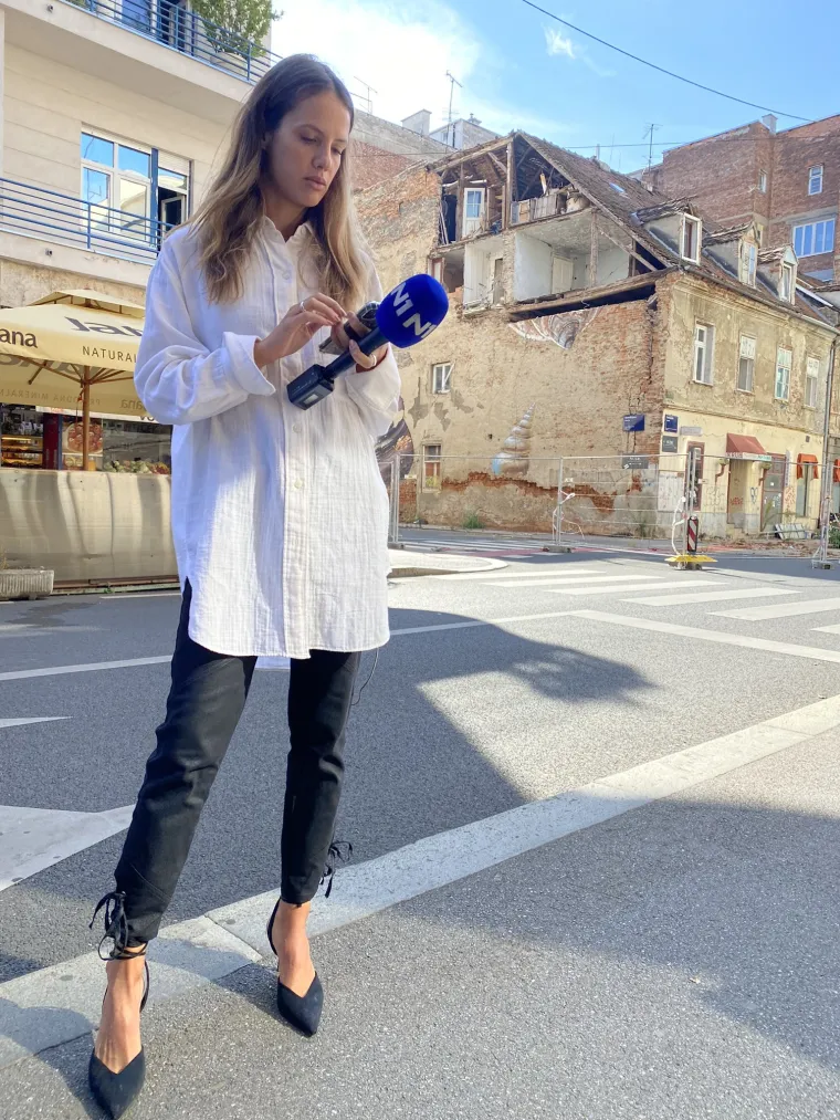 &quot;Da, istina je, u vezi smo. Naša veza je još uvijek svježa i nismo željeli javno govoriti o njoj&quot;, izjavila je novinarka za Tportal te tako potvrdila vezu s glumcem, a moglo ih se često vidjeti kako šetaju zagrebačkim ulicama. No, to ipak nije dugo trajalo...