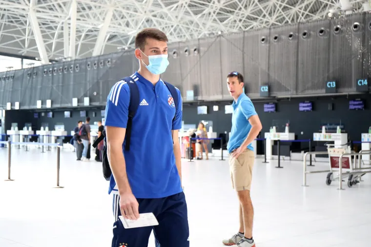 Dinamo otputovao u Skopje na uzvrat: Ozbiljna lica i puni fokus na prolaz u idući krug