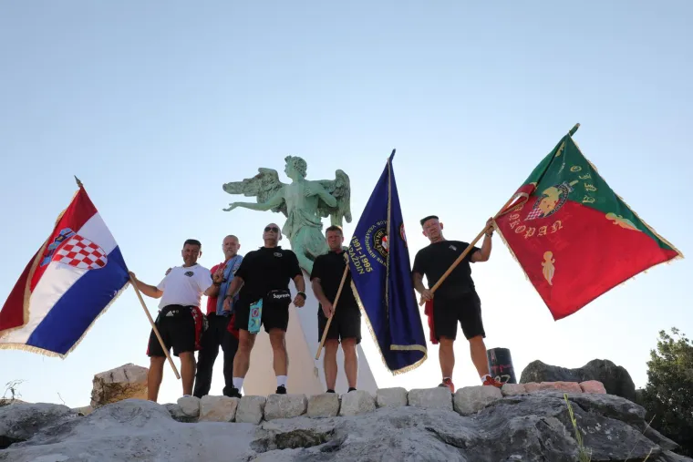Počelo je! Pelje&scaron;kim mostom prvi pro&scaron;li branitelji iz Vukovara, fe&scaron;ta će trajati cijeli dan