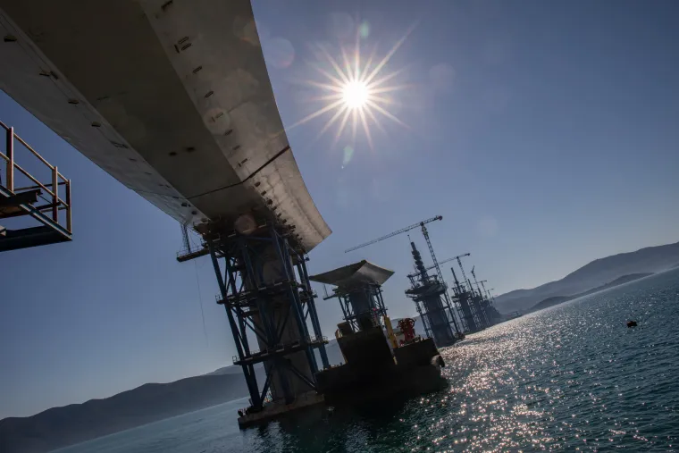 Lopata po lopata... Pogledajte kako je tekla gradnja velebnog mosta koji je spojio Hrvatsku