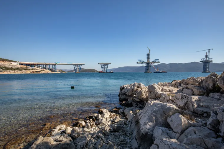 Lopata po lopata... Pogledajte kako je tekla gradnja velebnog mosta koji je spojio Hrvatsku