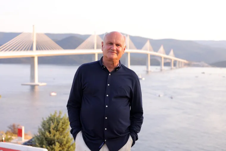 Poznati na sve strane: Pogledajte tko je sve do&scaron;ao na svečano otvorenje Pelje&scaron;kog mosta;  Je li to &Scaron;eks najbolje odjeven?