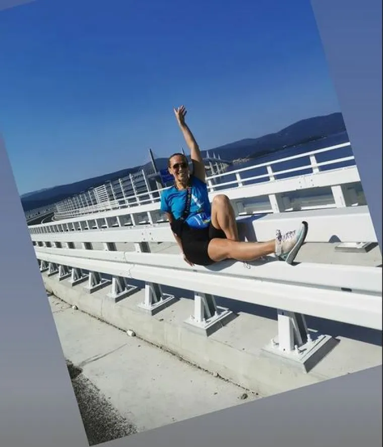 Neda Parmać protrčala Pelješkim mostom: Sretna pozirala s medaljom