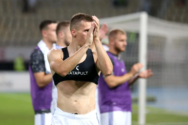 Pogledajte slavlje Dinamovih igrača u Skopju nakon pobjede u tvrdom okr&scaron;aju protiv &Scaron;kupija