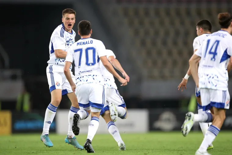 Pogledajte slavlje Dinamovih igrača u Skopju nakon pobjede u tvrdom okr&scaron;aju protiv &Scaron;kupija