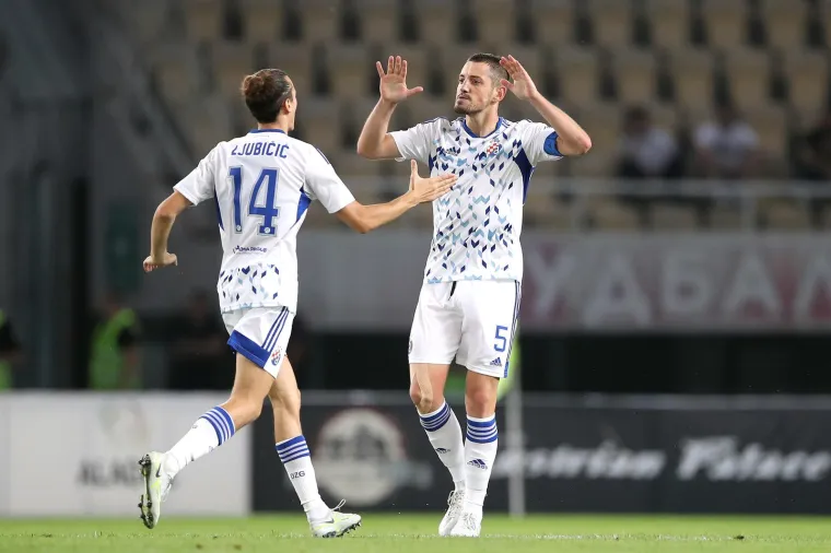 Pogledajte slavlje Dinamovih igrača u Skopju nakon pobjede u tvrdom okr&scaron;aju protiv &Scaron;kupija