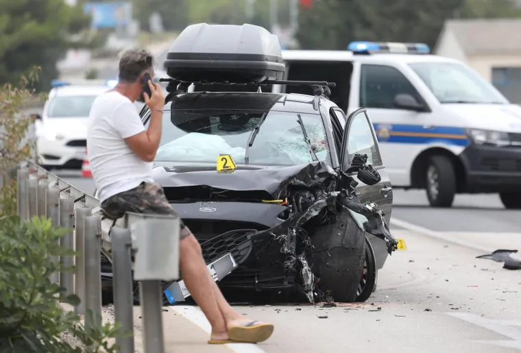 Motociklist poginuo u teškoj prometnoj nesreći kod Vodica: Zatvorena Jadranska magistrala