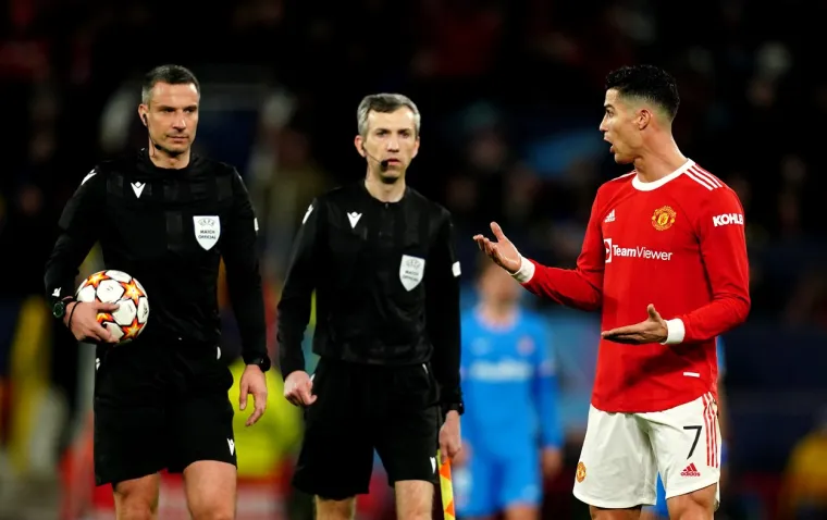 Cristiano Ronaldo konačno se pojavio u Manchesteru u luksuznom Bentleyju: Što će biti s Portugalcem?