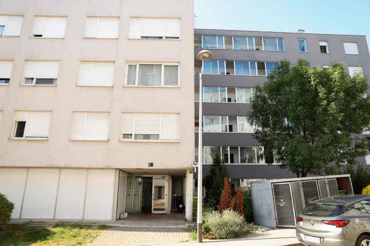 Pogledajte posljedice noćne drame u Zagrebu: Gorjela zgrada, sedam ljudi zatražilo pomoć