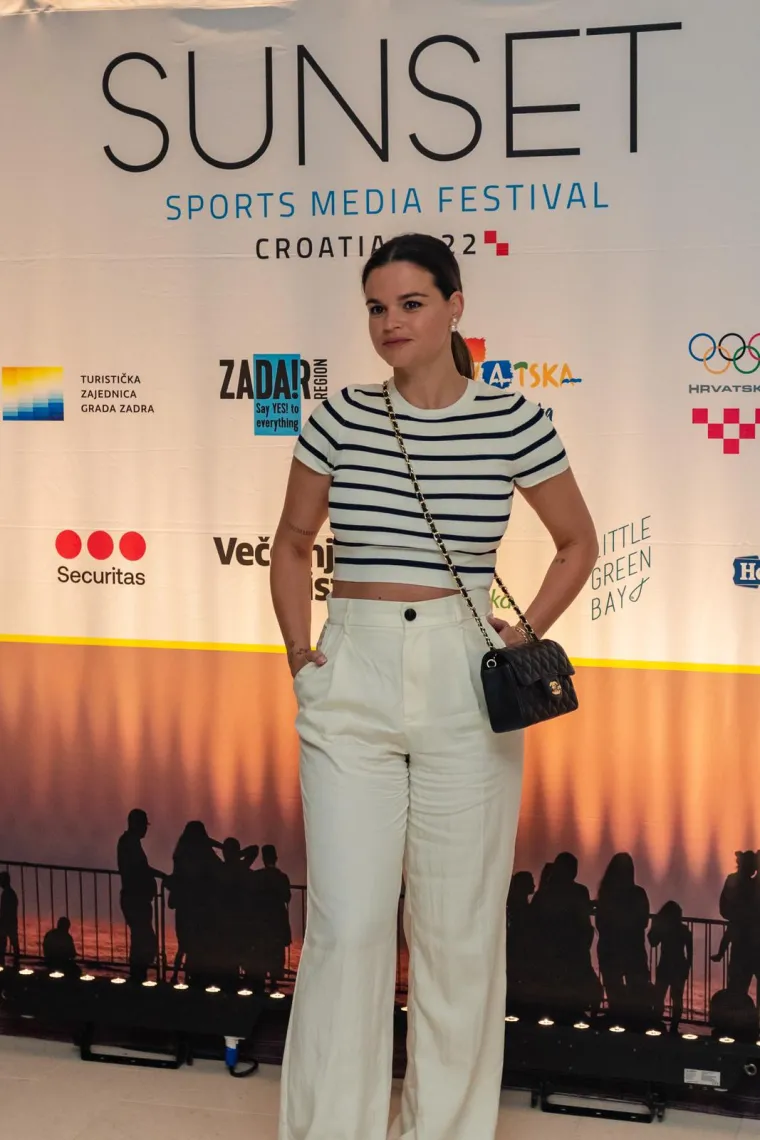 Splitska dizajnerica Anamarija Asanović kći je biv&scaron;eg nogometa&scaron;a Aljo&scaron;e Asanovića i vrlo je uspje&scaron;na u onome &scaron;to radi, a u rujnu pro&scaron;le godine održala je reviju u centru Milana.