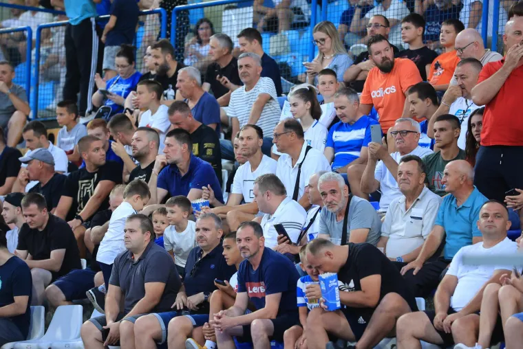 Pogledajte kakvu je krasnu koreografiju digla Kohorta utakmici na Gradskom vrtu