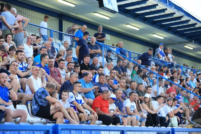 Pogledajte kakvu je krasnu koreografiju digla Kohorta utakmici na Gradskom vrtu