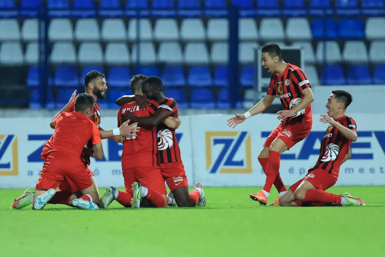 Europski debakl Osijeka: Nevjerica i očaj na Gradskom vrtu, ovako je to izgledalo nakon poraza