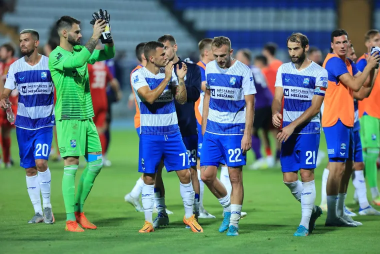 Europski debakl Osijeka: Nevjerica i očaj na Gradskom vrtu, ovako je to izgledalo nakon poraza