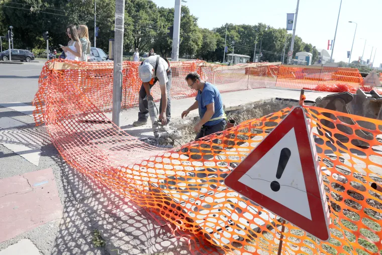 Križanje Vukovarske i Miramarske - radovi na zamjeni toplovoda - 19.7.2022.