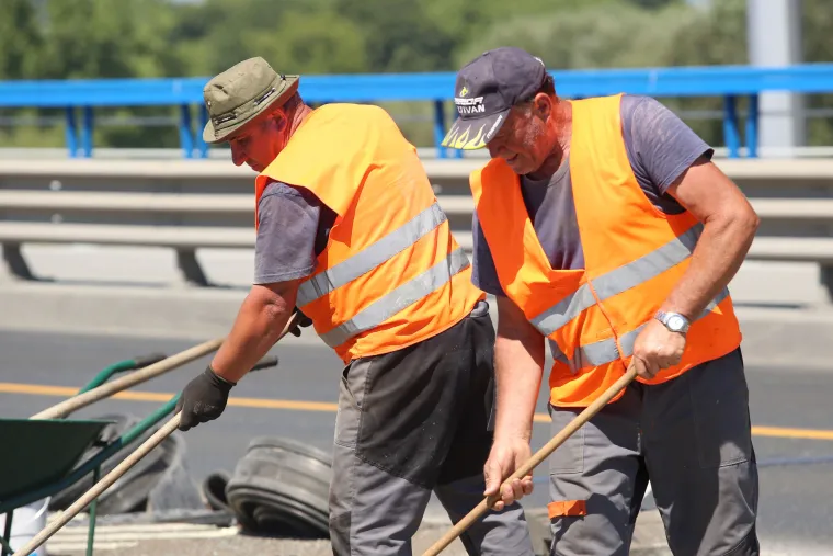 Radovi na Mostu slobode - 21.7.2022.