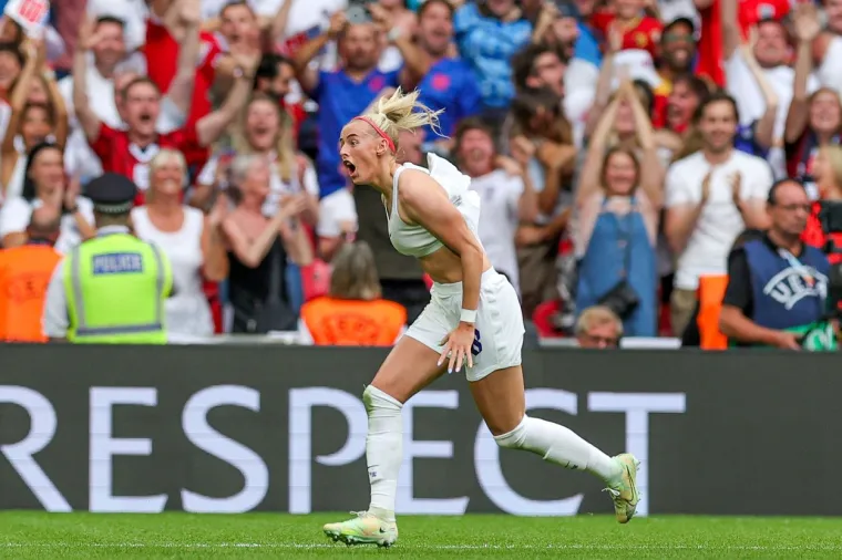 Engleske nogometa&scaron;ice pravi su hit: Pogledajte prizore za pamćenje; 'Pokazale su mu&scaron;karcima kako se to radi'