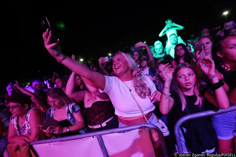 Maja Šuput u prozirnim tajicama 'zapalila' Čakovec: Za ovo je trebalo puno hrabrosti i vjerojatno nula donjeg rublja