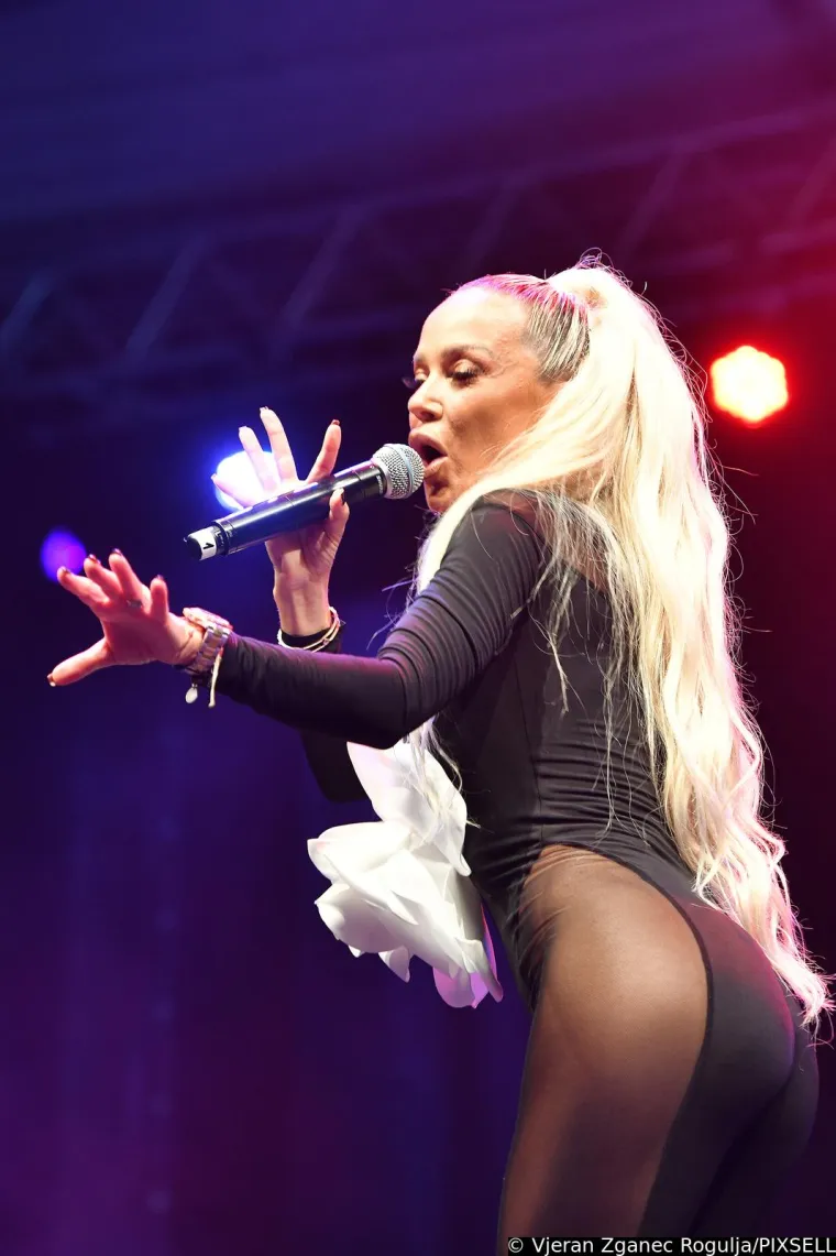 Maja Šuput u prozirnim tajicama 'zapalila' Čakovec: Za ovo je trebalo puno hrabrosti i vjerojatno nula donjeg rublja