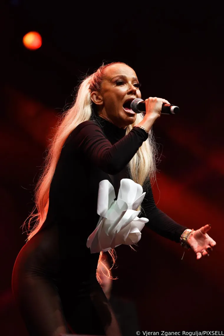 Maja Šuput u prozirnim tajicama 'zapalila' Čakovec: Za ovo je trebalo puno hrabrosti i vjerojatno nula donjeg rublja