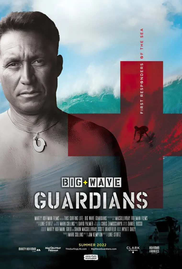 Jasonov ujak je slavni havajski surfer, spasilac na vodi i kaskader Brian L. Kealuna. Nastupao je u brojnim holivudskim filmovima i serijama, a u Baywatchu je igrao sebe. Prije dvije godine snimljen je dokumentarac o havajskim spasiocima koji riskiraju svoje živote kako bi spašavali tuđe na najopasnijim valovima svijeta, a jedan od njih upravoj je Momoin ujak. 