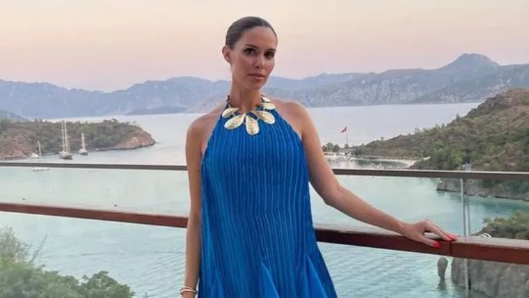 Prvi put pokazala zaobljen trbuščić u punom sjaju: Franka Batelić uskočila u sićušan bikini i ponosno pozirala!