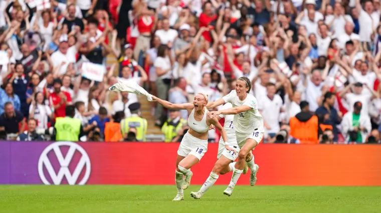 Junakinja nacije uokvirit će trenutno najpoznatije grudi i grudnjak na svijetu: 'Do&scaron;lo mi je u trenutku, nisam to očekivala'