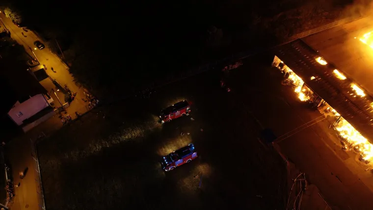 Požar na Žitnjaku snimao i dron! Pogledajte prizore vatrene stihije iz zraka