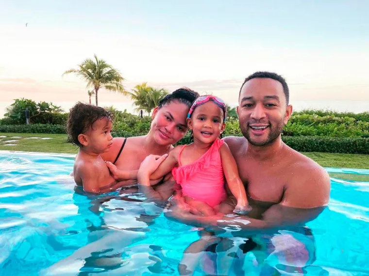 Chrissy Teigen i John Legend očekuju dijete dvije godine nakon gubitka sinčića: 'Radost je ponovno ispunila naš dom'